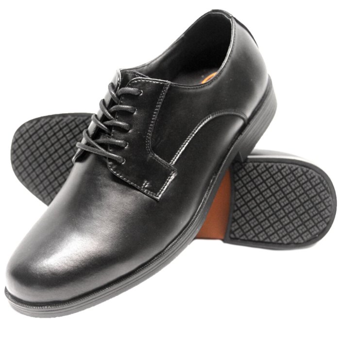 Non slip men's dress shoes