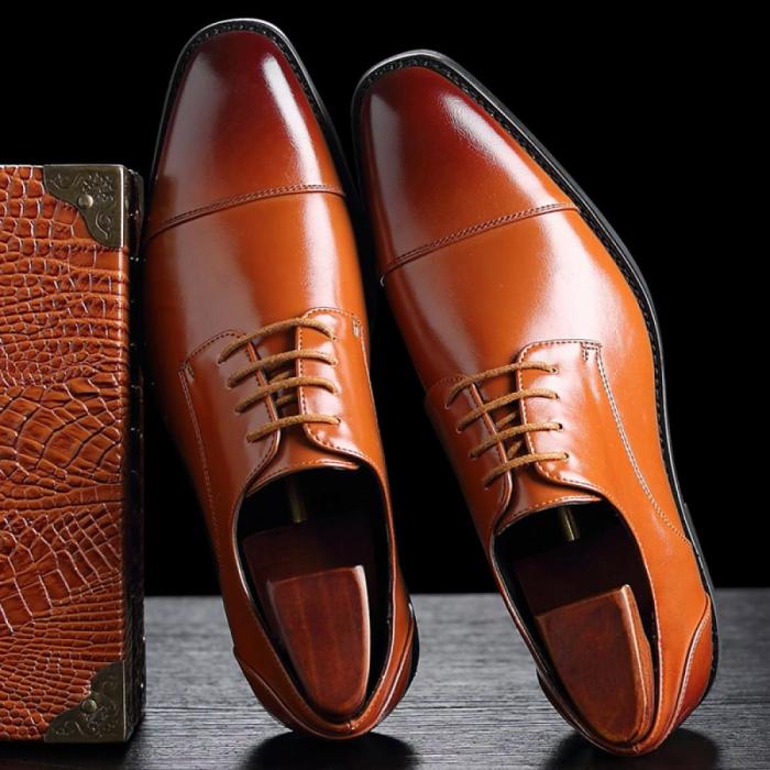 Mens brown dress shoes with suit